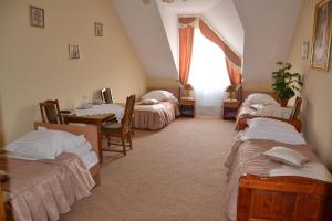 Posteľ alebo postele v izbe v ubytovaní Kruiz Motel
