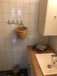 Huset ved evja tesisinde bir banyo