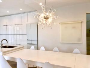 Dapur atau dapur kecil di HOKULANI by the sea オーシャンビューのプール付き貸別荘