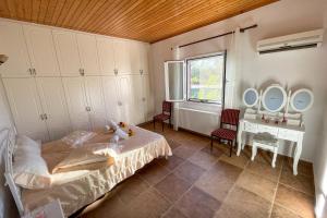 Posteľ alebo postele v izbe v ubytovaní Villa Vicky Corfu
