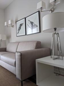 A seating area at Magnifica Vittorio Veneto