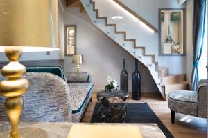 Posezení v ubytování Hotel Lumen Paris Louvre