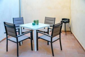 Fotografie z fotogalerie ubytování A - Apartamento elegante con piscina compartida v destinaci Torrico + 2 fotografie