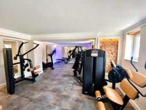 Fitness centrum a/nebo fitness zařízení v ubytování meergut HOTELS