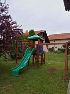 משחקיית ילדים ב-Vila Đukić Zlatibor