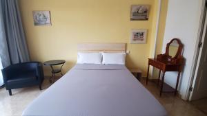 Fotografia z galérie ubytovania Hostal Martes Cáceres Plaza Mayor - Tercer piso SIN ascensor v destinácii Cáceres