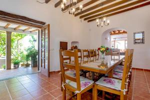 Galeriebild der Unterkunft Villa in Ibiza Town, sleeps 11 - Can Monte in San Jose