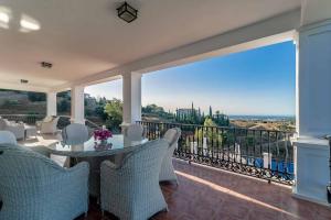 Balkón alebo terasa v ubytovaní 49-Exclusive Villa With Private Pool & Breathtaking Views in Mijas!