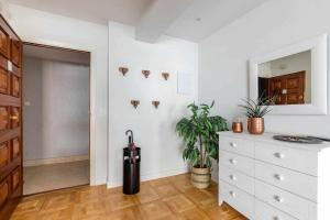Kuchnia lub aneks kuchenny w obiekcie New Amara Suite Friends & Families Parking