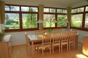 Fotografia z galérie ubytovania Villa Schnuck - das rote Ferienhaus v Bad Gasteine