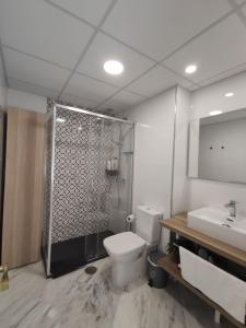 Koupelna v ubytování Santa Justa Sevilla Nervion Buhaira Centro + 17 fotografií