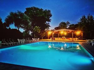 The swimming pool at or close to Vecchio Faro Residence