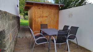 Fotografie z fotogalerie ubytování Schöne Ferienwohnung in Oberkotzau am Fichtelgebirge v destinaci Oberkotzau