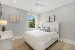 Gallery image of The Cooper Suite at 122 Spring in Charleston