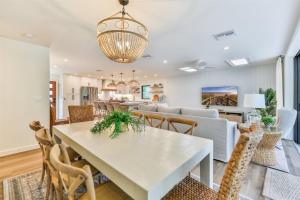 SOUTH SEAS BEACH HOME 33