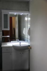Kylpyhuone majoituspaikassa Beachwood Villas