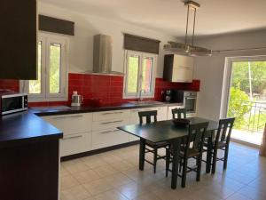 Gallery image of 350m Above Sea in Vasiliki