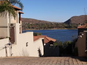 Gallery image of 77 @Harties in Hartbeespoort