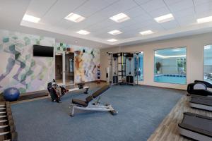 Fitness centrum a/nebo fitness zařízení v ubytování Hyatt Place Ottawa West
