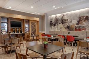 Restaurace v ubytování Hyatt Place Ottawa West