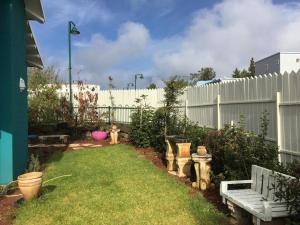A garden outside החן בירוק