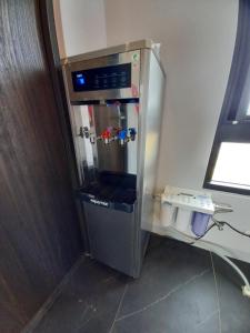 Eldhús eða eldhúskrókur á 航空棧輕旅民宿