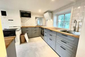 Küche/Küchenzeile in der Unterkunft Eget hus med bra läge och toppstandard