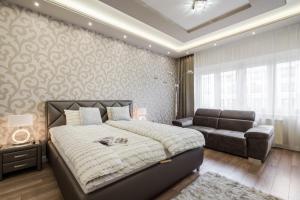 Posteľ alebo postele v izbe v ubytovaní BpR Ethereal Panoramic Suite with A/C & balcony