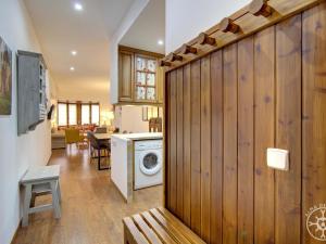 A kitchen or kitchenette at VUELTA A CASA de Alma de Nieve