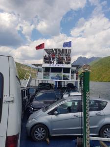 Galería fotográfica de Rozafa Ferry & Accommodation en Koman
