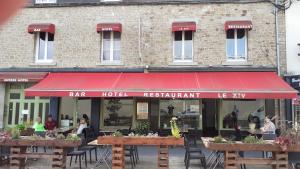 Gallery image of Hotel Le XIV in Pontorson