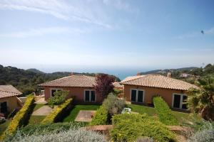 Naturlandskabet i nærheden af villaen