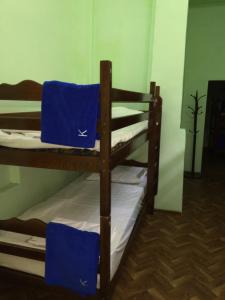 Voodi või voodid majutusasutuse Kataryn Hostel toas
