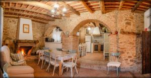 Posedenie v ubytovaní Casa Rural La CasAna