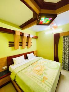 Llit o llits en una habitació de Osprey Individual Cottage