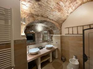 Ένα μπάνιο στο Il granaio +24 φωτογραφίες