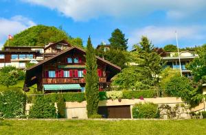 Photo de la galerie de l'établissement Chalet Oberhofen am Thunersee, à Oberhofen am Thunersee