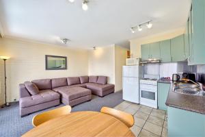 Kuchyň nebo kuchyňský kout v ubytování Snow Ski Apartments 34 + 4 fotografie