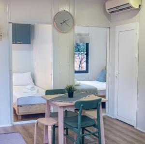Postel nebo postele na pokoji v ubytování Mobile Homes Vrata Krke