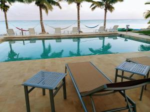Kolam renang di atau dekat dengan ApartHotel Ebb Ti Kaan Tulum-Luxury Condos-