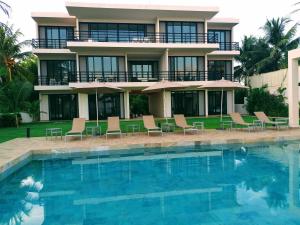 Kolam renang di atau dekat dengan ApartHotel Ebb Ti Kaan Tulum-Luxury Condos-