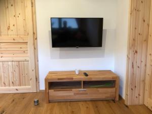 En TV eller et underholdningssystem på Haus Hubertus