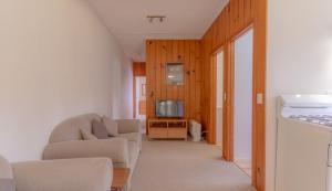 Posezení v ubytování Anson Bay Lodge