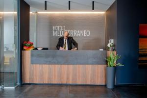 Hostia v ubytovaní Hotel Mediterraneo Ombrellone e Lettini Inclusi