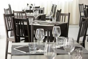Reštaurácia alebo iné gastronomické zariadenie v ubytovaní Hotel Mediterraneo Ombrellone e Lettini Inclusi
