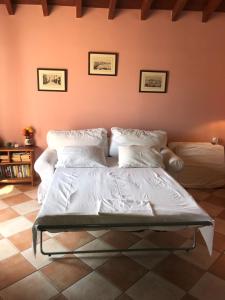 Postel nebo postele na pokoji v ubytování Villa Evi