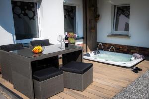 Fotografie z fotogalerie ubytování Unterschlupf Radeberg mit Garten & Whirlpool v destinaci Radeberg