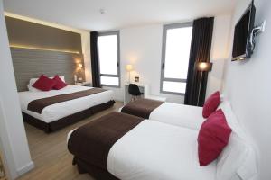Postel nebo postele na pokoji v ubytování Hotel BESTPRICE Diagonal