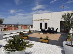 A balcony or terrace at Viviendas turísticas San Juan