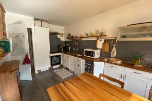 A cozinha ou cozinha compacta de Cosy T3 spacieux idéalement situé hyper centre